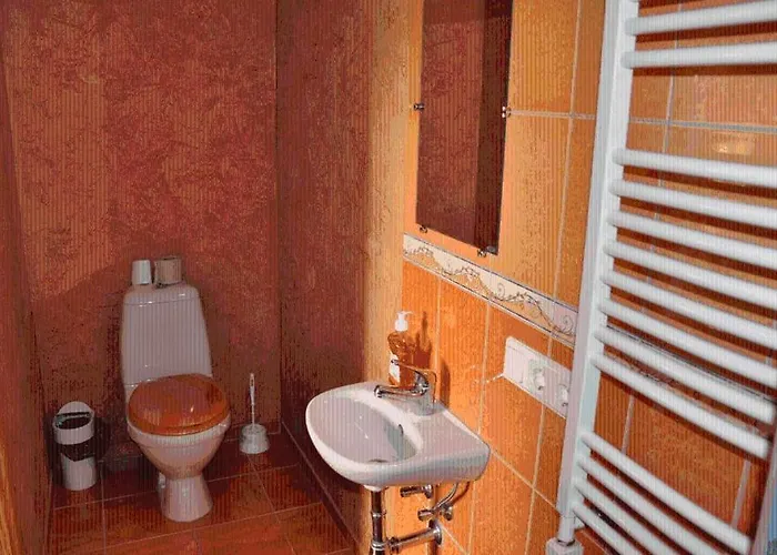 Vila Raganele بيت ضيافة *